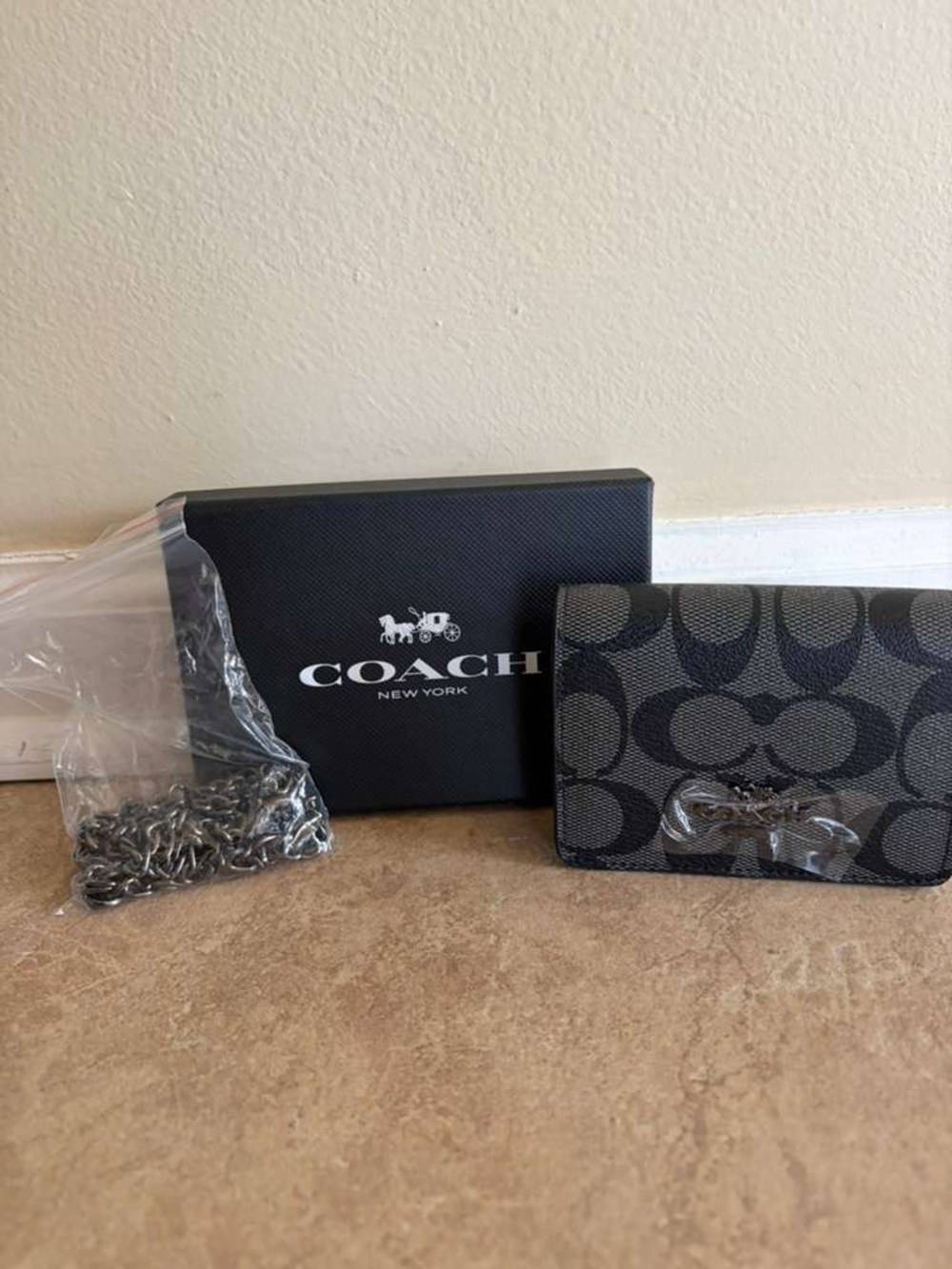 Coach Bag/Wallet Brand New !!!
